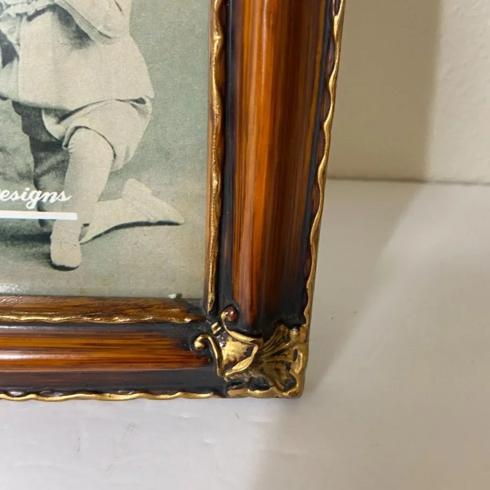 Vintage Wooden Picture Frame Made in Taiwan